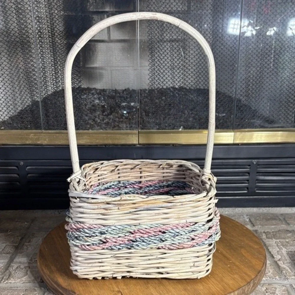Vintage White Wicker Basket Square Shaped w/Colored Braid Easter 90s‎ 17.5